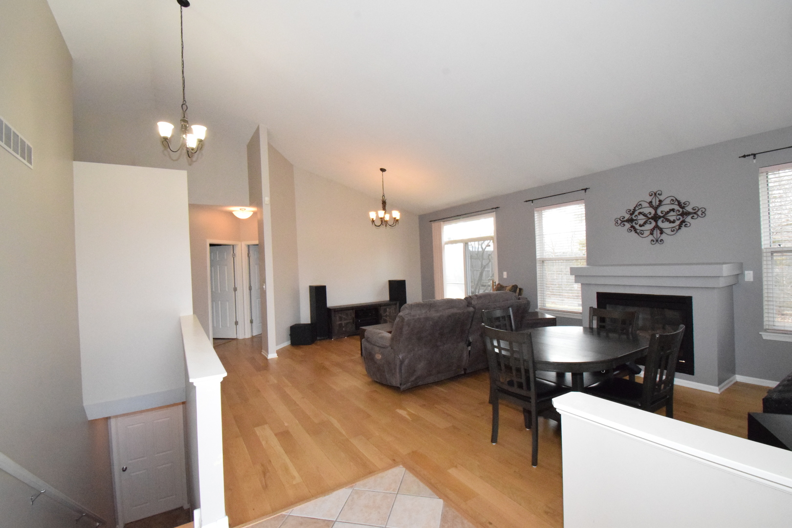 600 Countryfield Lane, Elgin, IL 60120