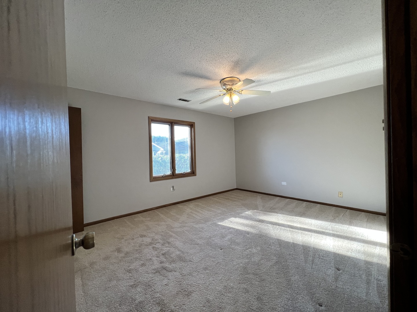 15514 Orlan Brook Drive #243, Orland Park, IL 60462