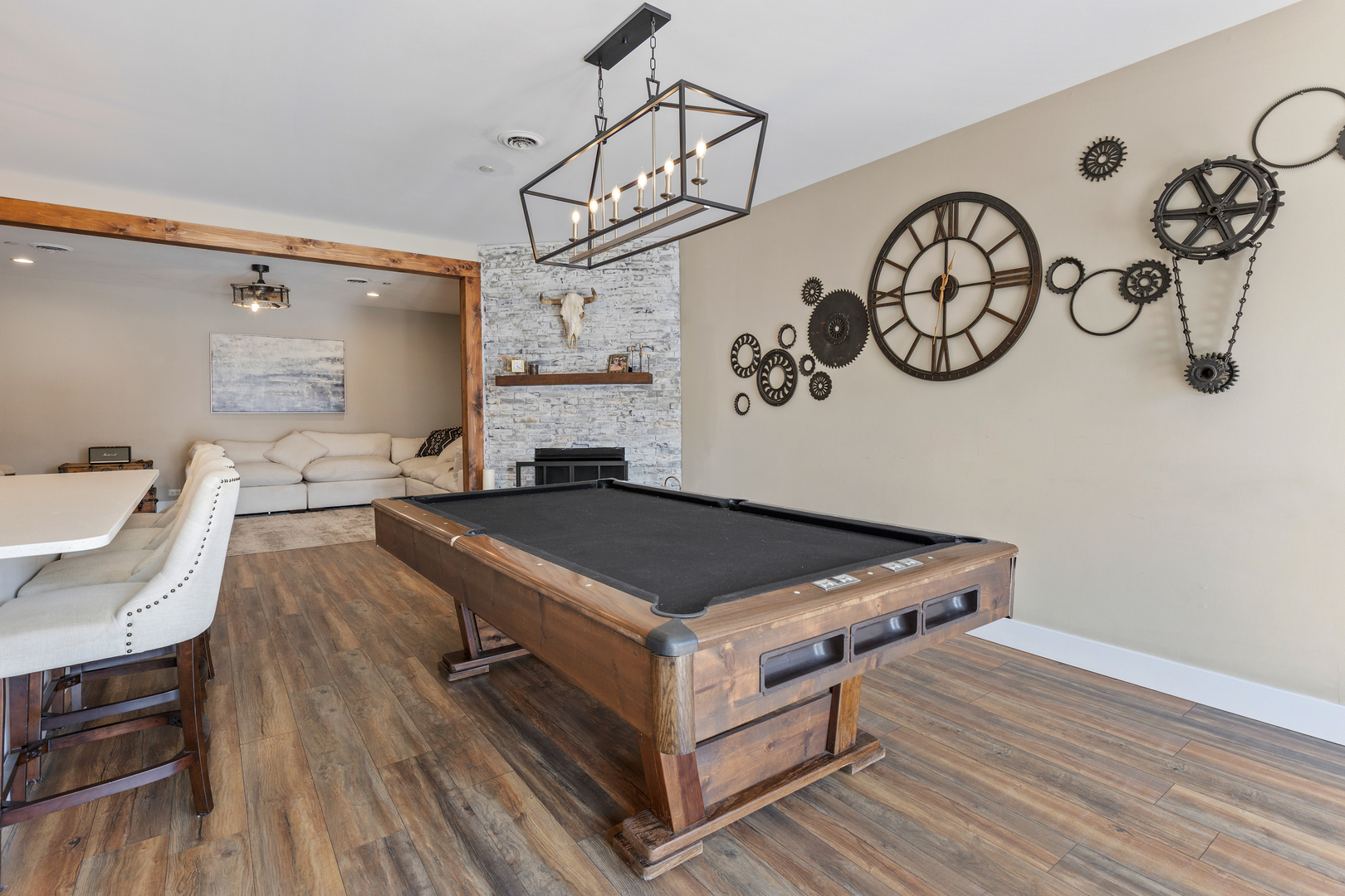 219 W Main Street, St. Charles, IL 60174