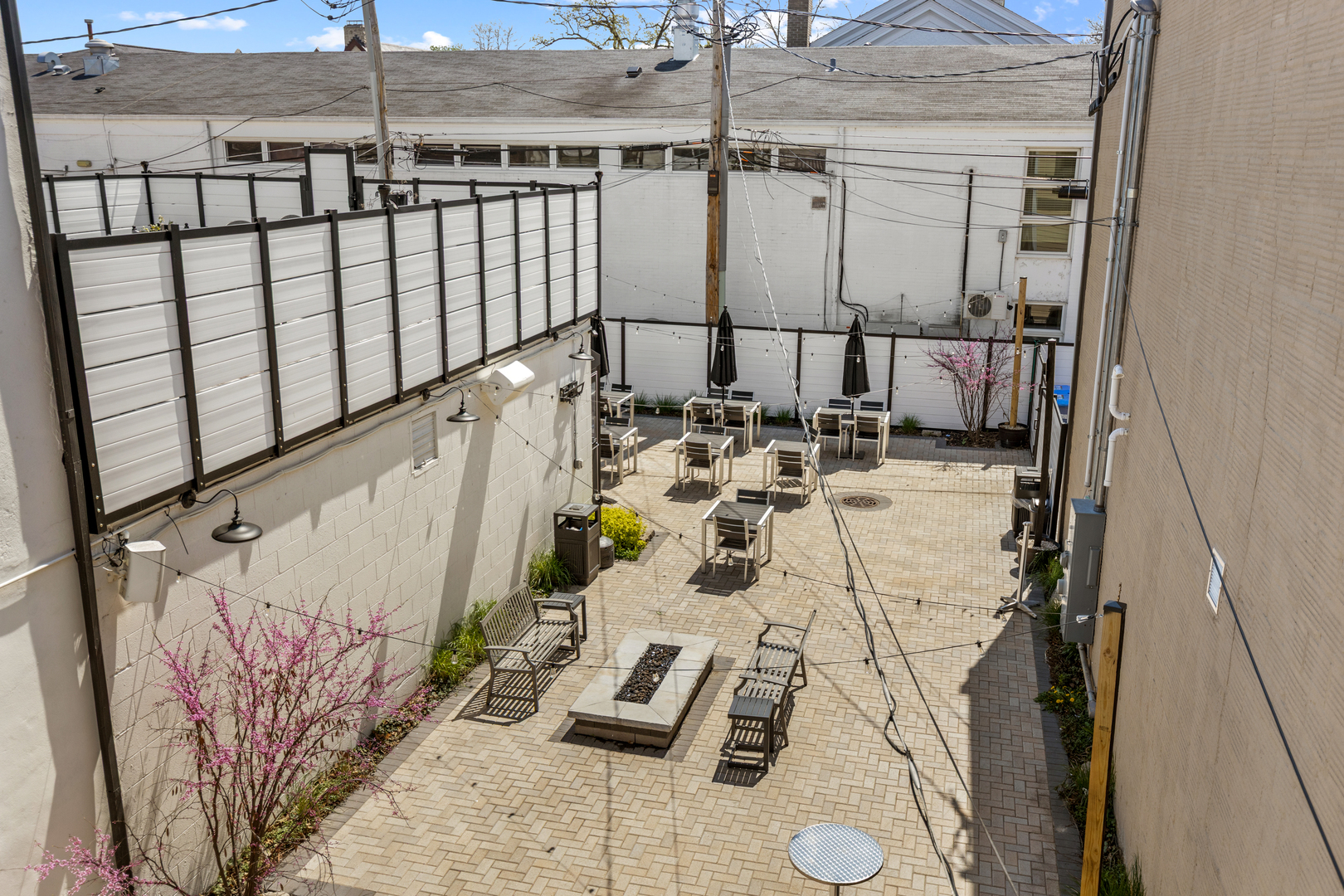 219 W Main Street, St. Charles, IL 60174