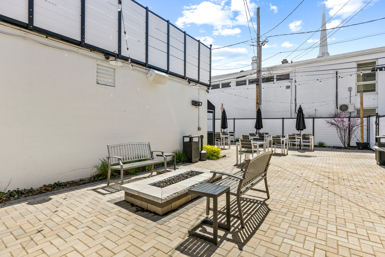 219 W Main Street, St. Charles, IL 60174