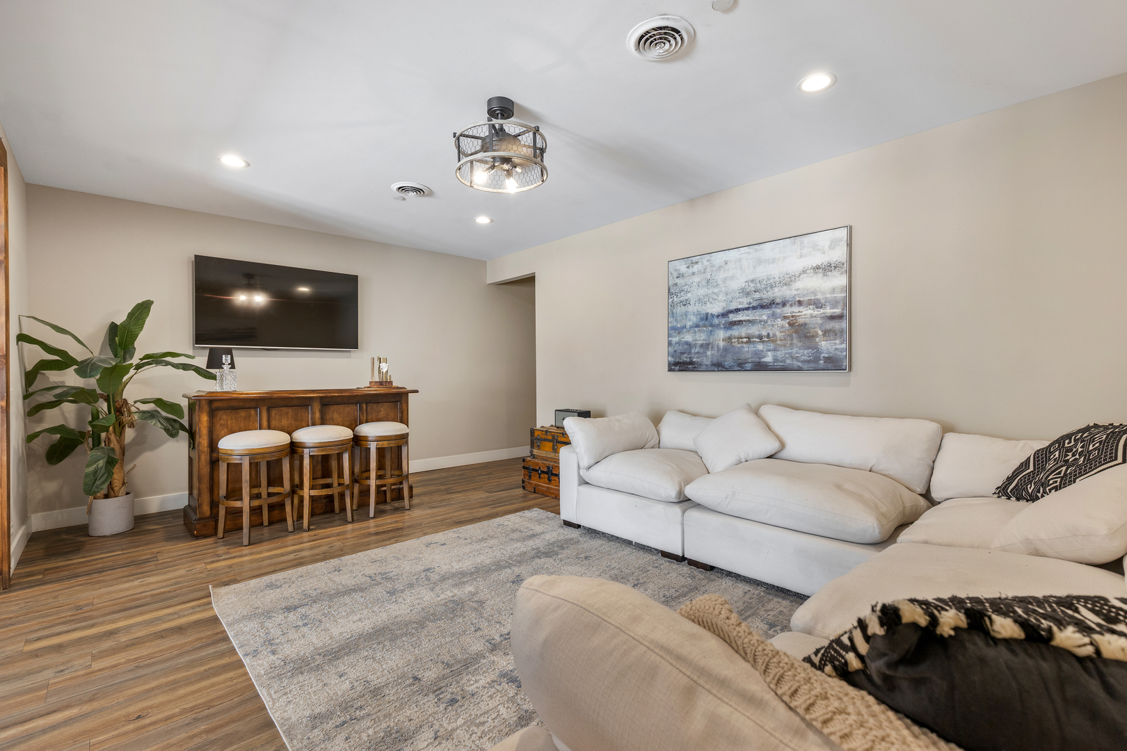 219 W Main Street, St. Charles, IL 60174