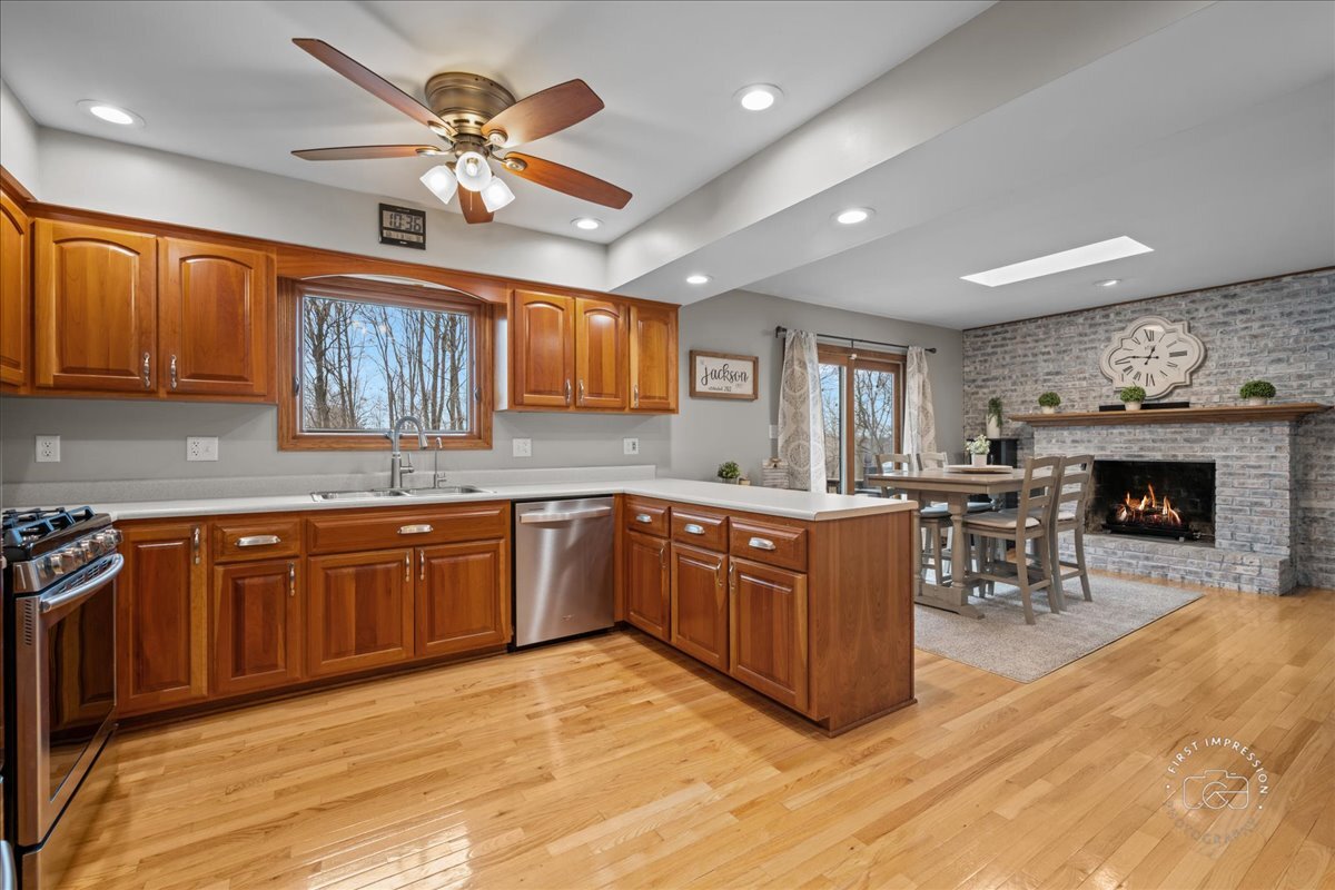 2S924 Shagbark Drive, Batavia, IL 60510