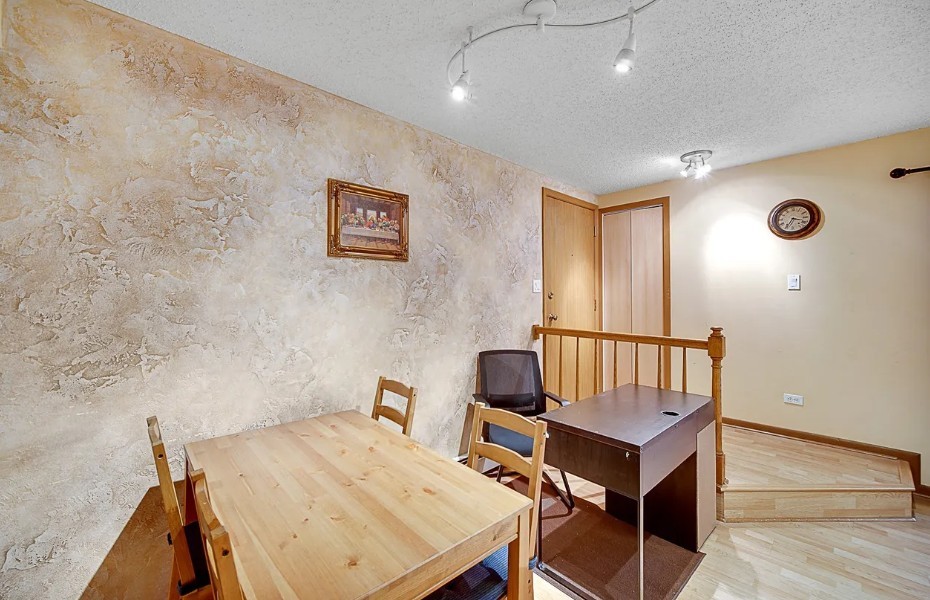 4 Echo Court #9, Vernon Hills, IL 60061