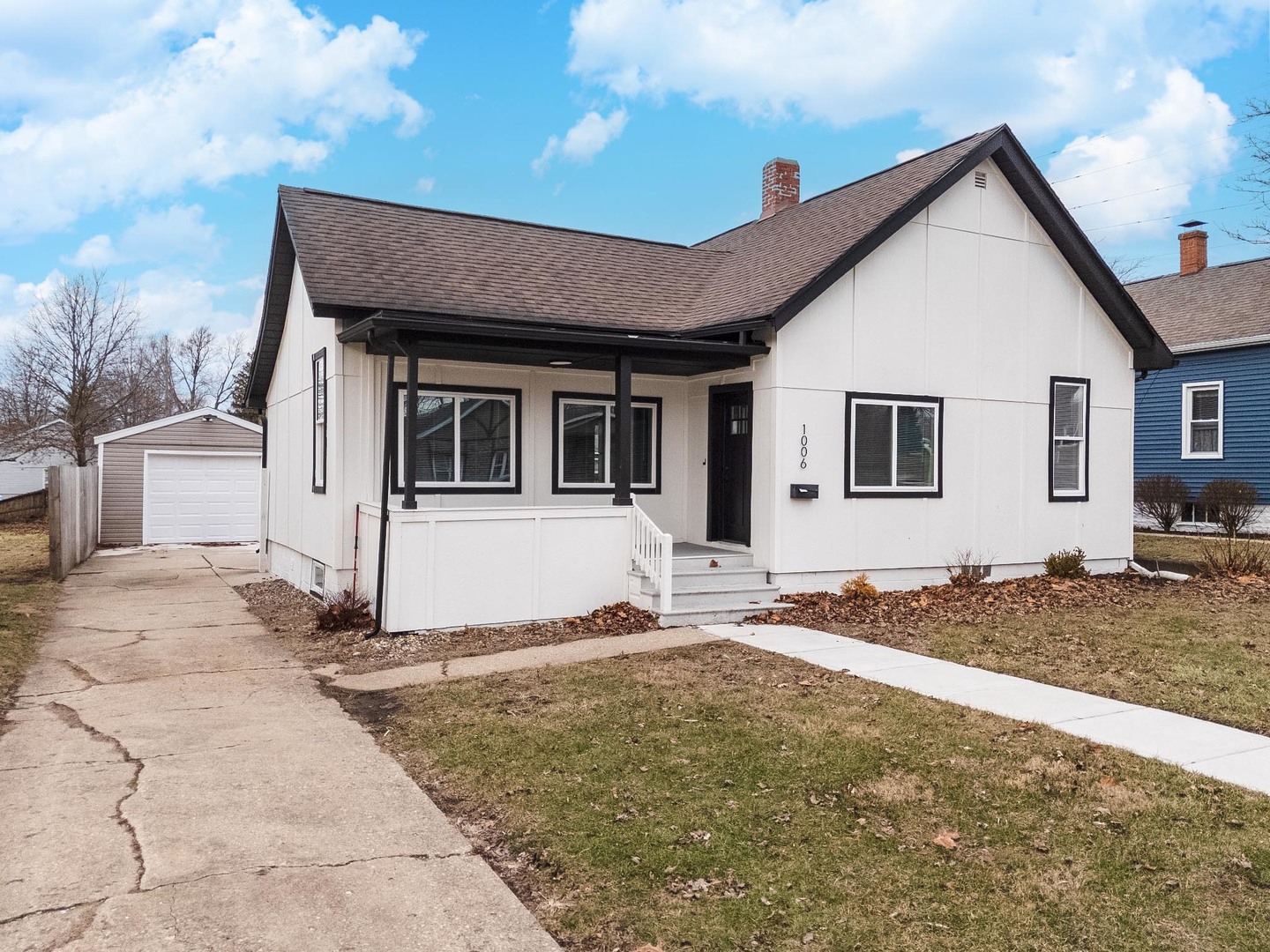 1006 N Morris Avenue, Bloomington, IL 61701