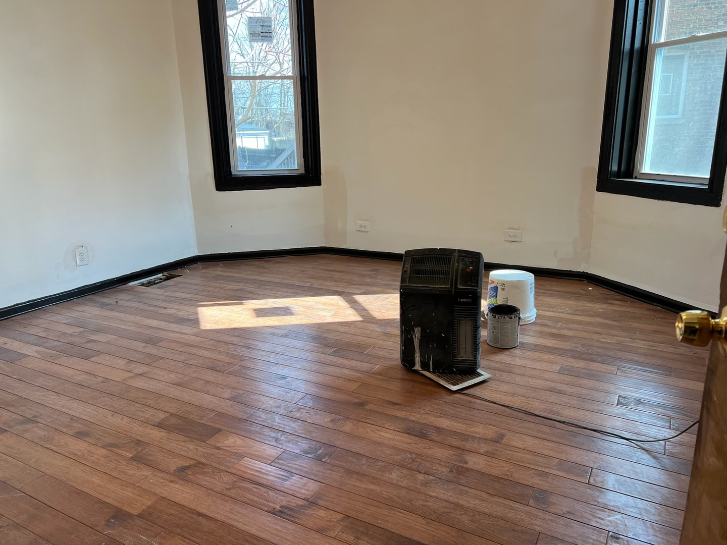 7431 S Saint Lawrence Avenue, Chicago, IL 60619