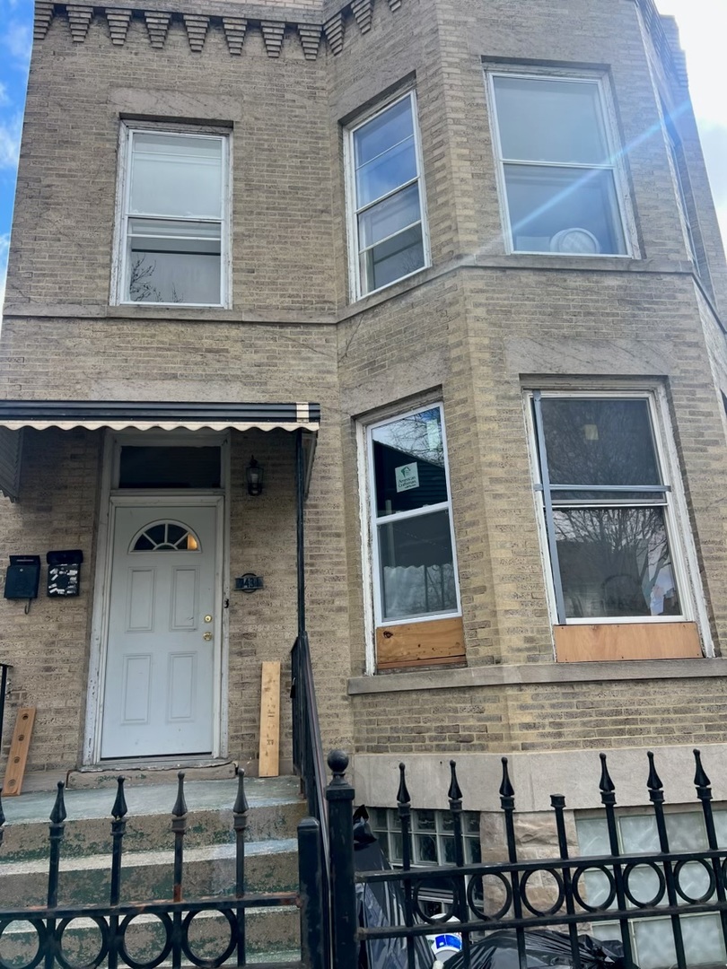 7431 S Saint Lawrence Avenue, Chicago, IL 60619