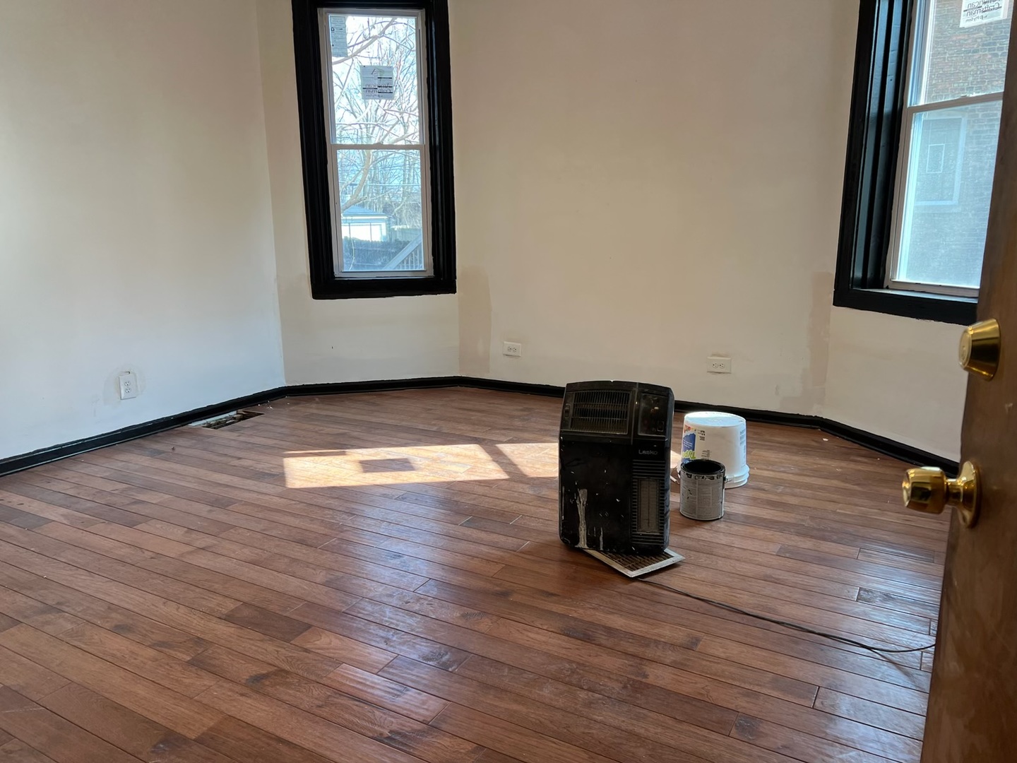 7431 S Saint Lawrence Avenue, Chicago, IL 60619