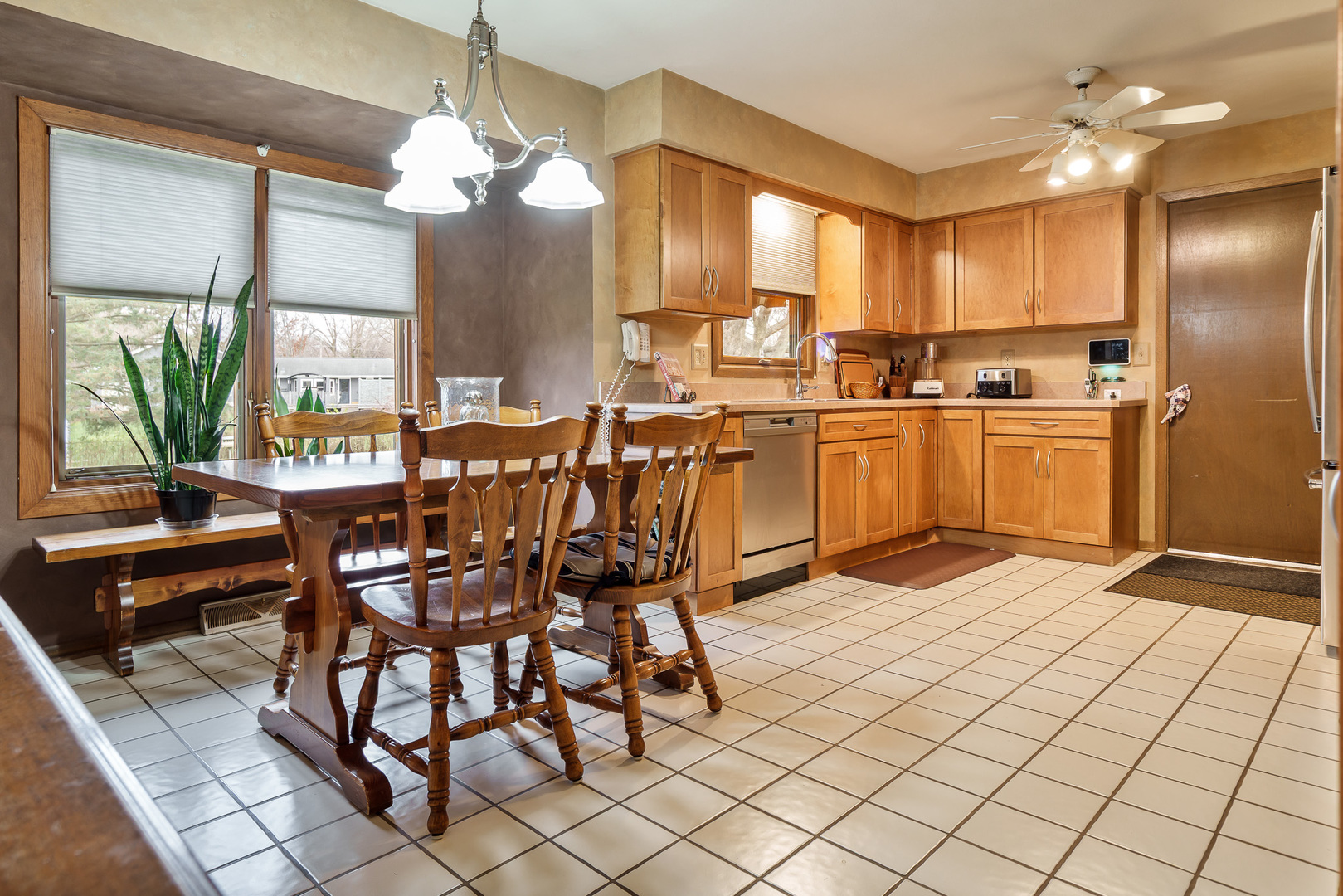 3165 Cavendish Drive, Rockford, IL 61109