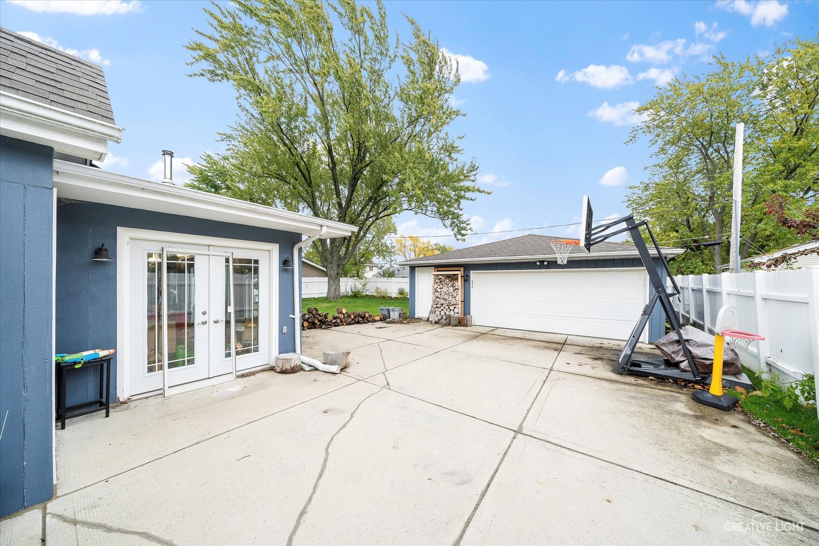 565 Morgan Lane, Hoffman Estates, IL 60169