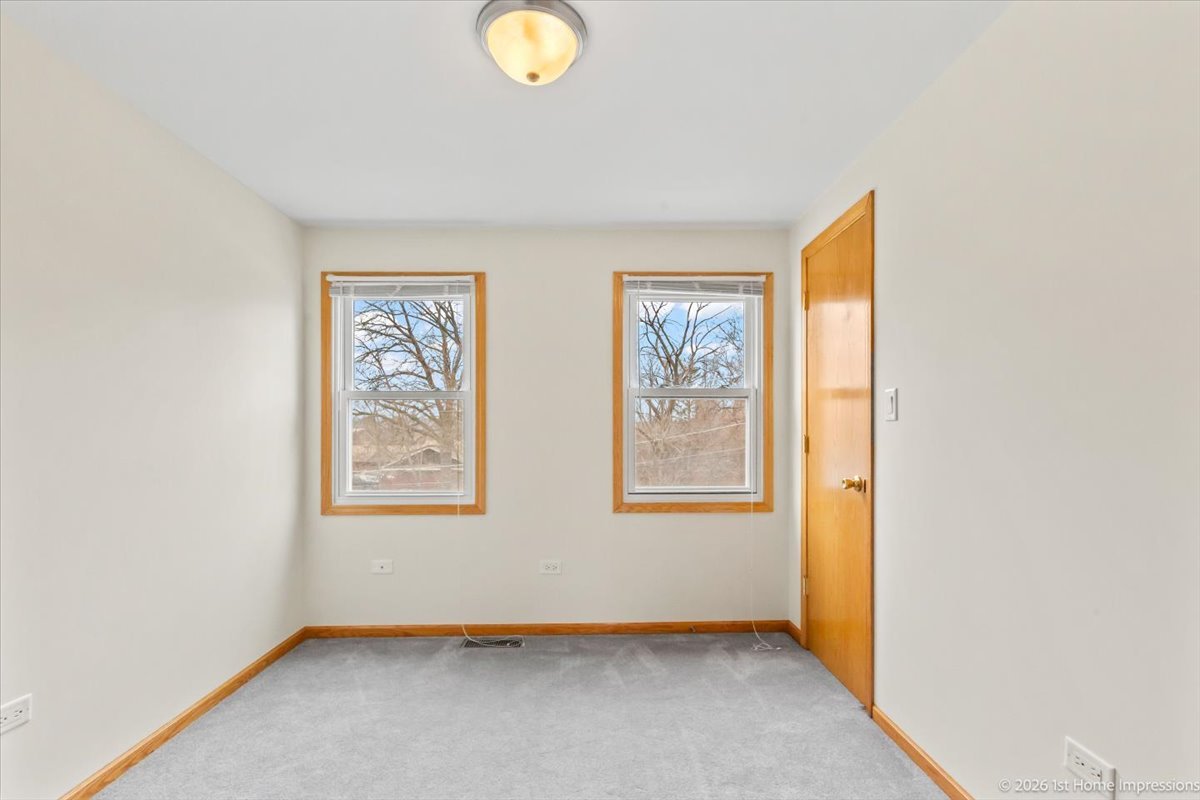 8305 S 85th Court, Hickory Hills, IL 60457