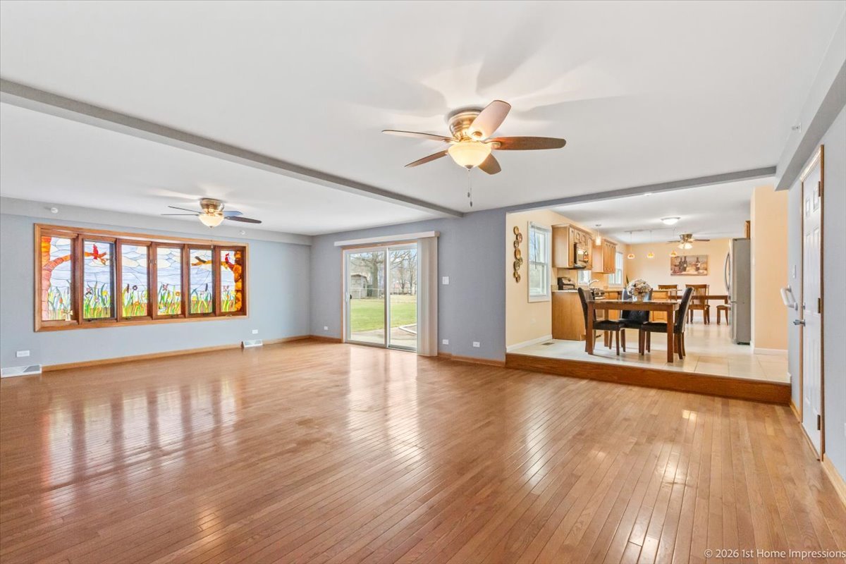 8305 S 85th Court, Hickory Hills, IL 60457