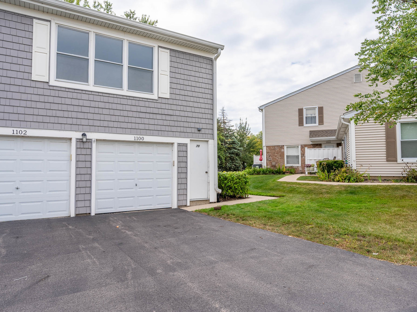 1100 Boston Harbor #1100, Schaumburg, IL 60193