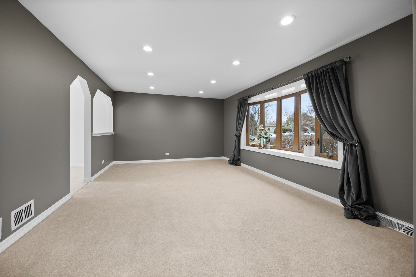 513 S Princeton Avenue, Itasca, IL 60143