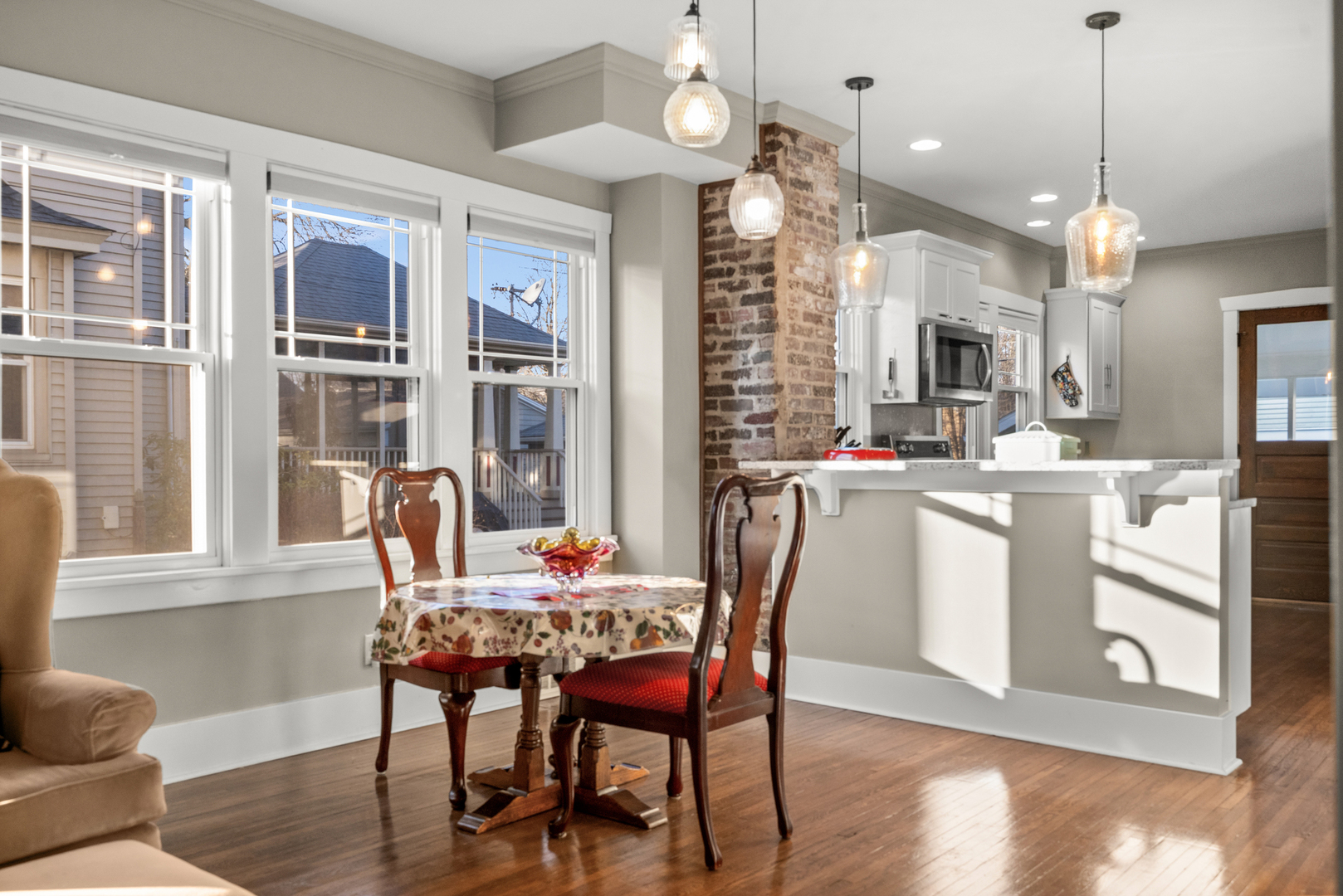 1906 E Taylor Street, Bloomington, IL 61701