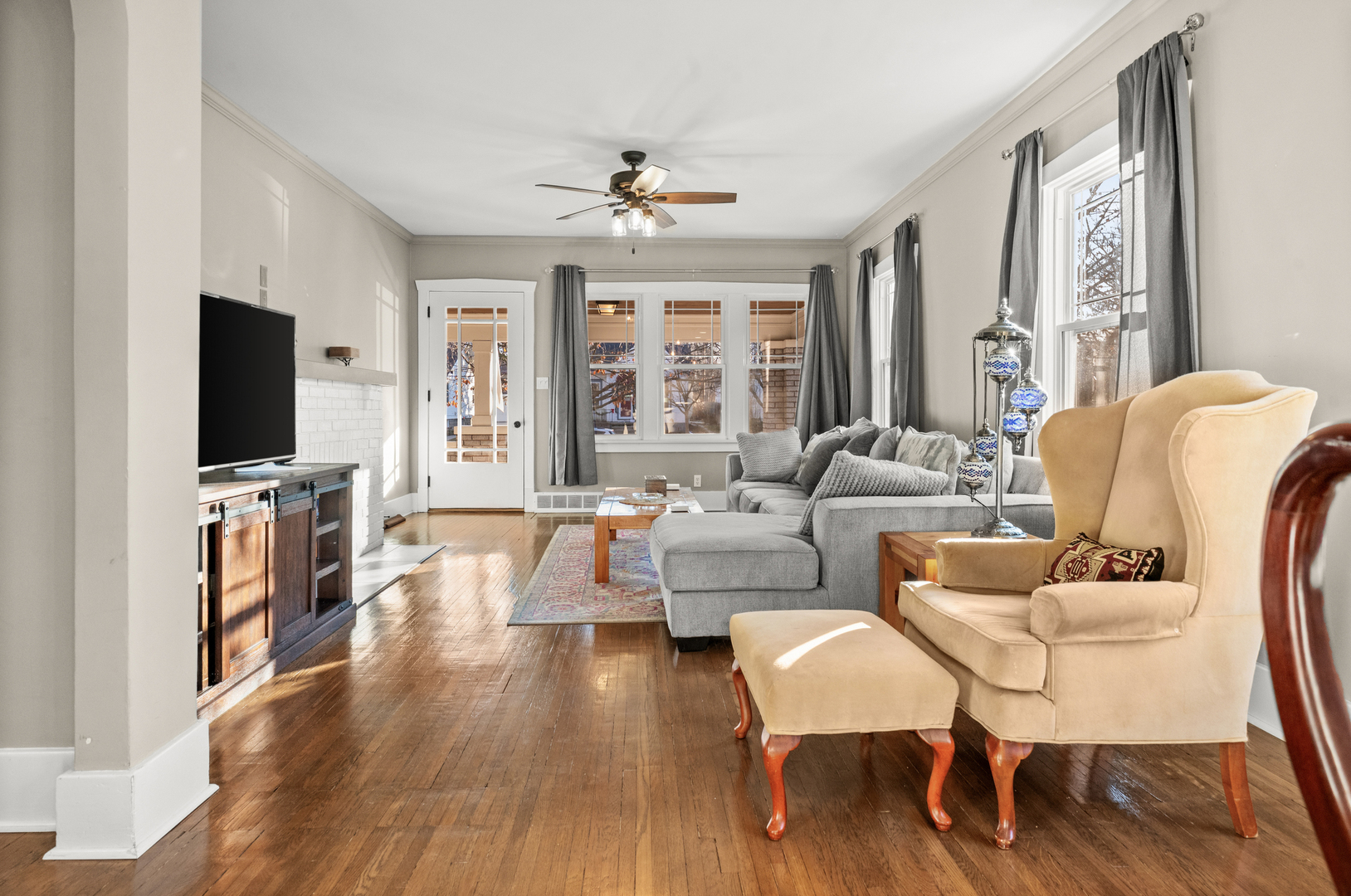 1906 E Taylor Street, Bloomington, IL 61701