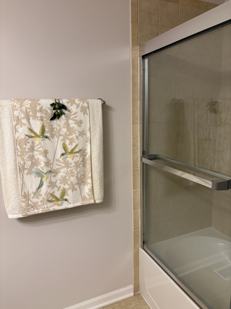 21406 Mays Lake Drive, Crest Hill, IL 60403