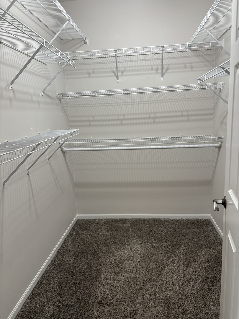 21406 Mays Lake Drive, Crest Hill, IL 60403