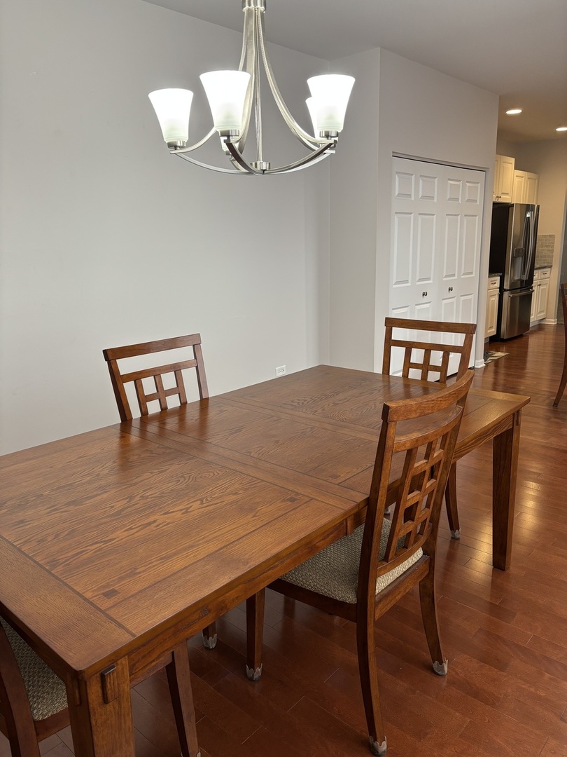 21406 Mays Lake Drive, Crest Hill, IL 60403