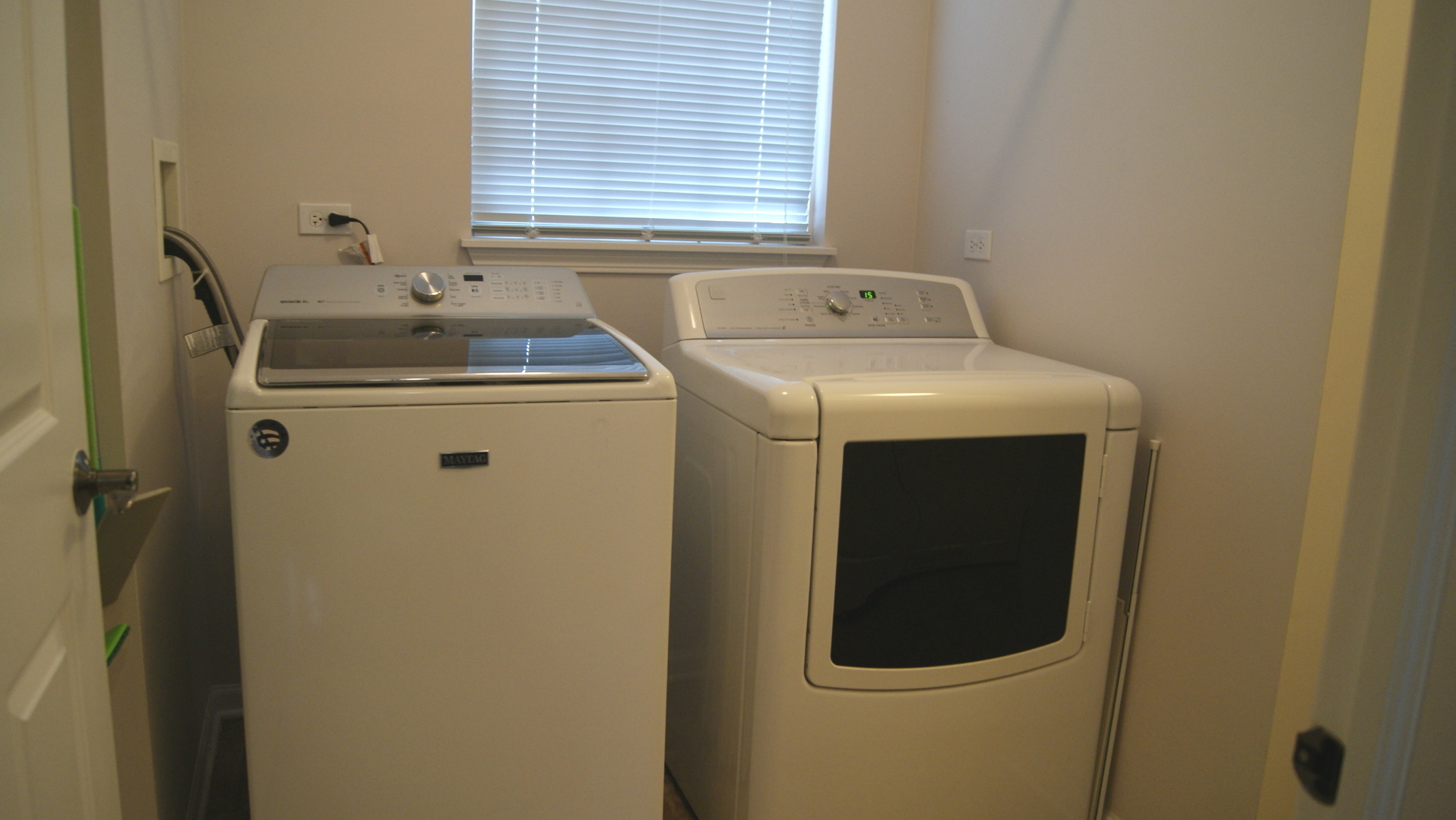 21406 Mays Lake Drive, Crest Hill, IL 60403