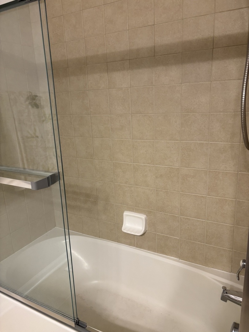 21406 Mays Lake Drive, Crest Hill, IL 60403