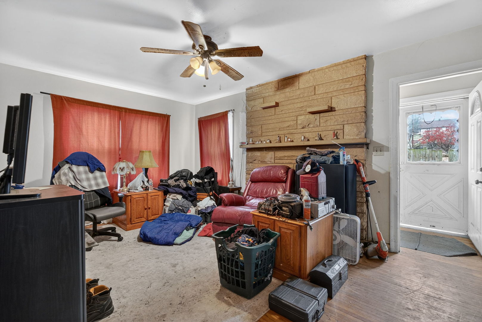 136 W 18th Street, Lockport, IL 60441