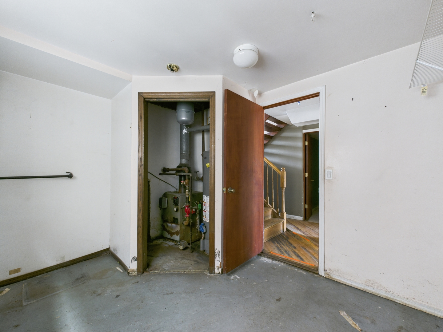 5024 S Lockwood Avenue, Chicago, IL 60638