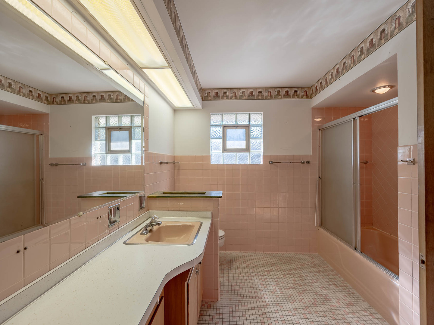 12443 S McVickers Avenue, Palos Heights, IL 60463