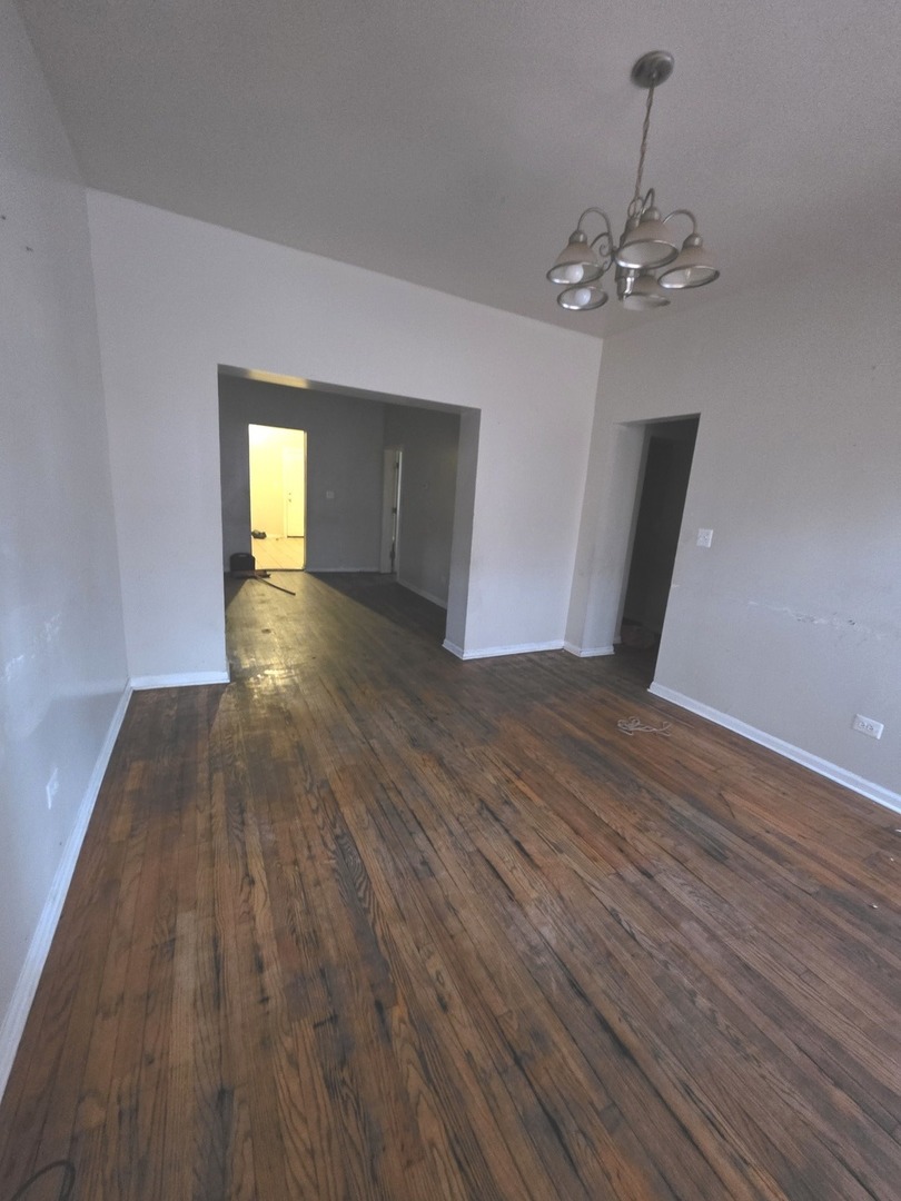 7042 S Vernon Avenue, Chicago, IL 60637