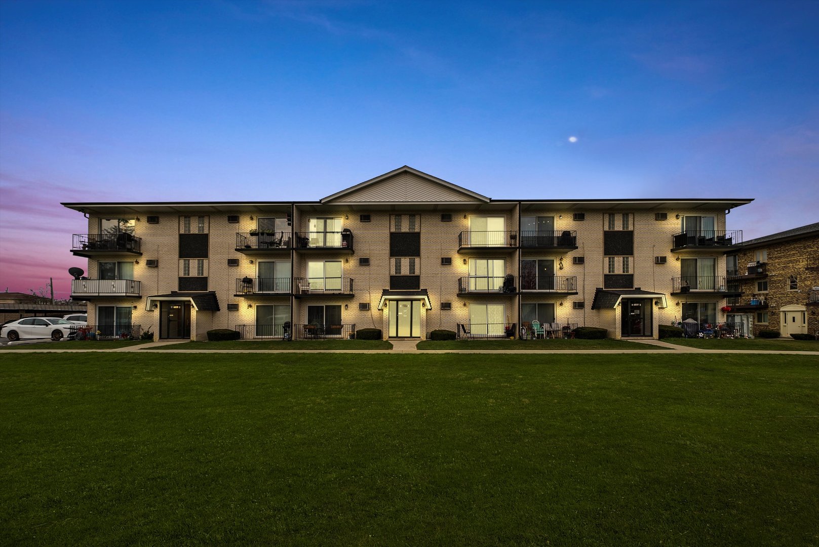 7102 W 107th Street #3F, Worth, IL 60482