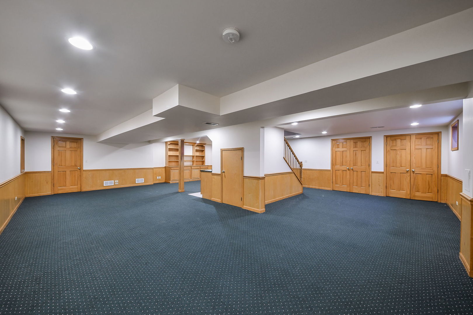 825 Biltmore Court, Naperville, IL 60563