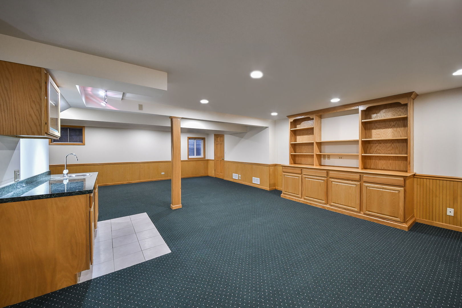 825 Biltmore Court, Naperville, IL 60563