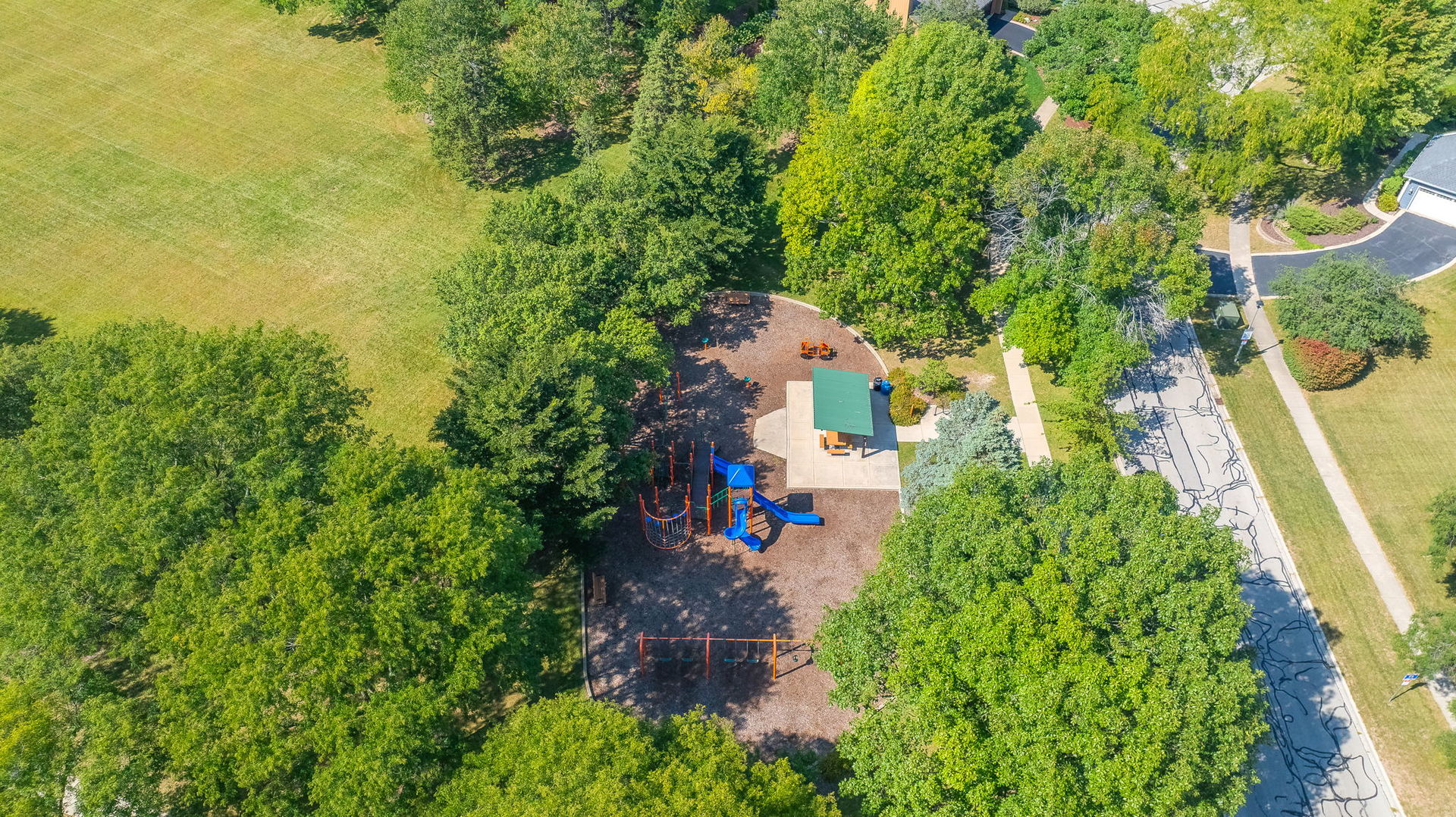 825 Biltmore Court, Naperville, IL 60563