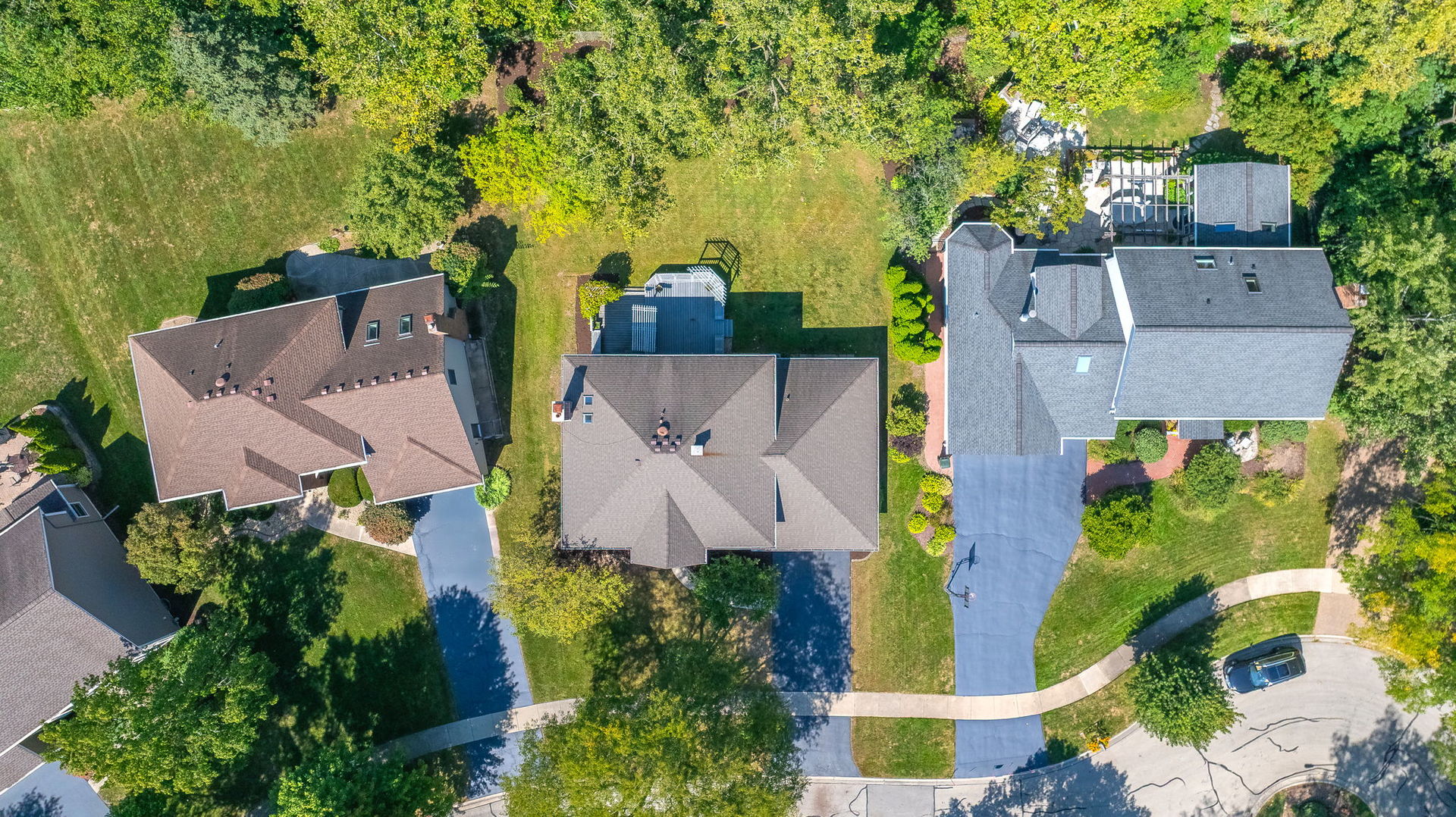 825 Biltmore Court, Naperville, IL 60563