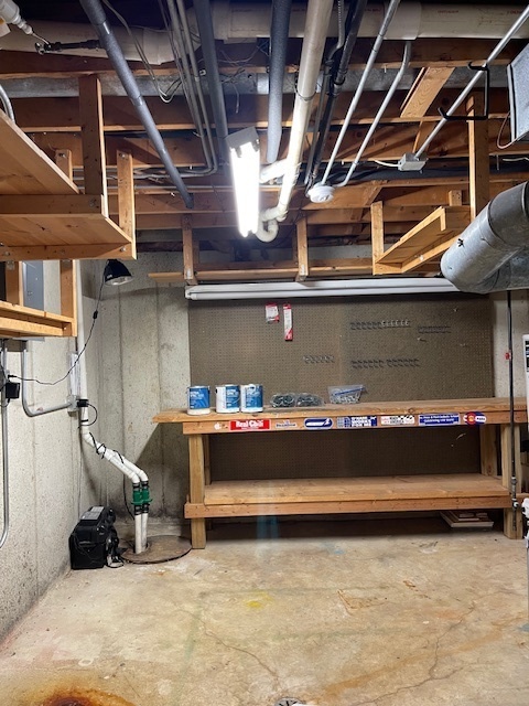 825 Biltmore Court, Naperville, IL 60563