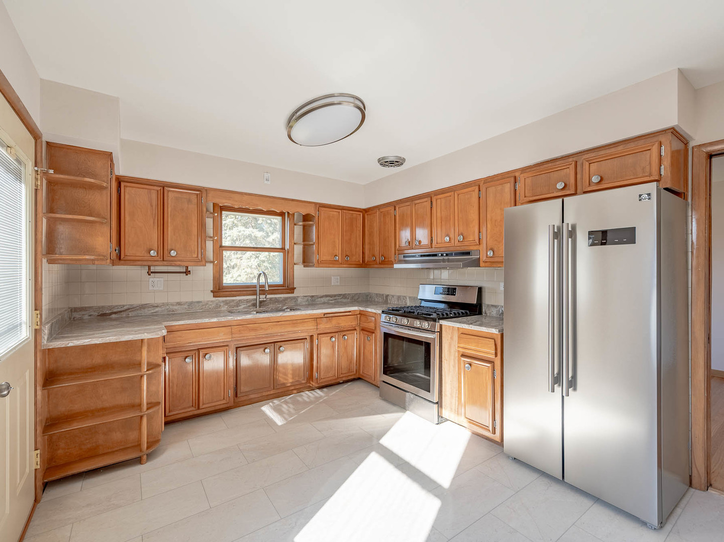 2228 High Ridge Parkway, Hillside, IL 60162