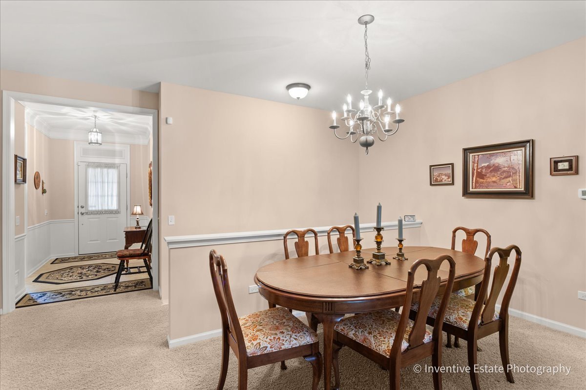 2595 Venetian Lane, Elgin, IL 60124