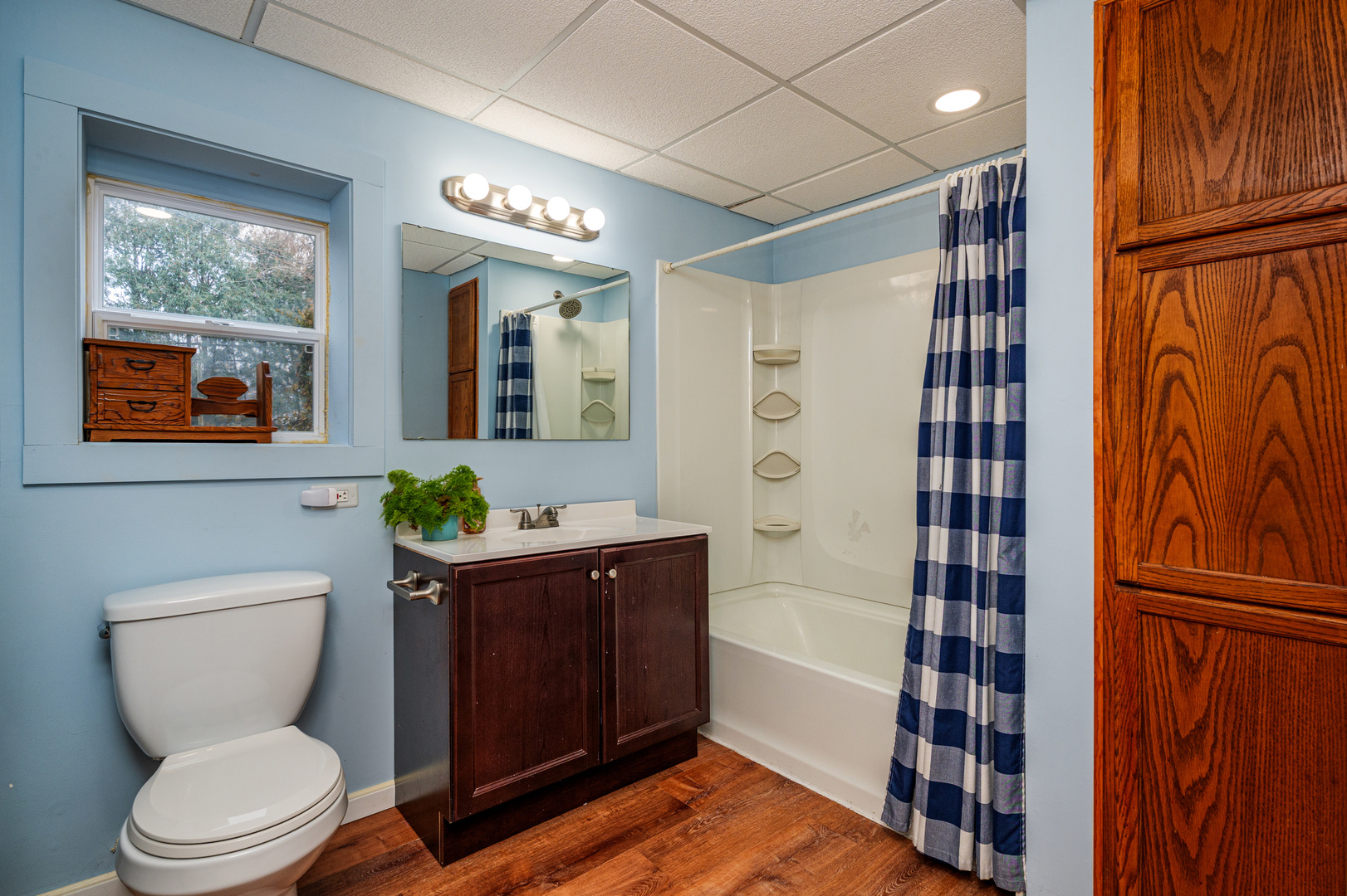 111 Ferndale Drive, Round Lake Beach, IL 60073