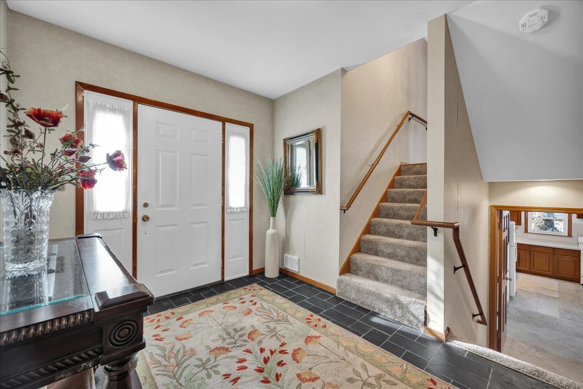 9 Linda Lane, Normal, IL 61761