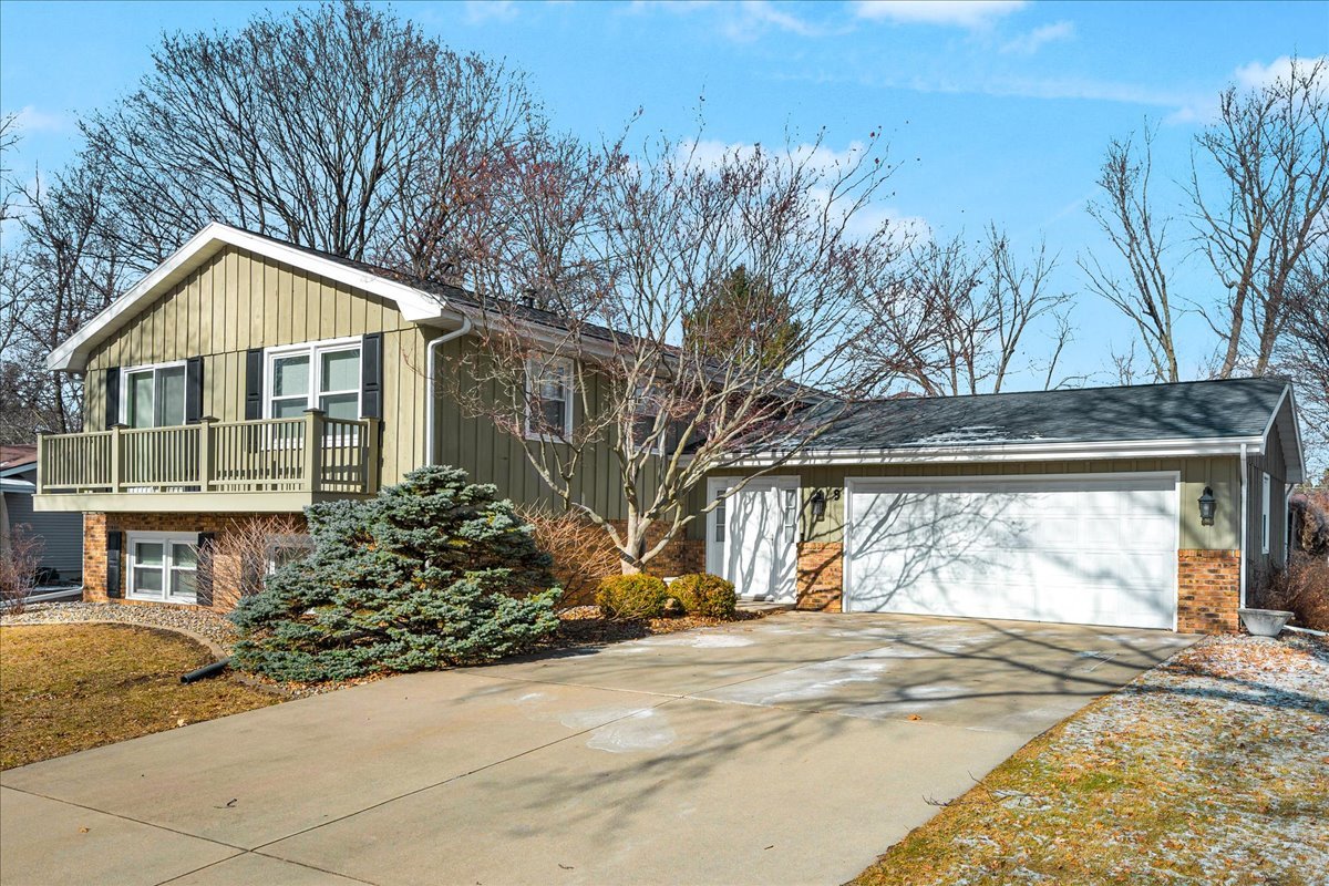 9 Linda Lane, Normal, IL 61761