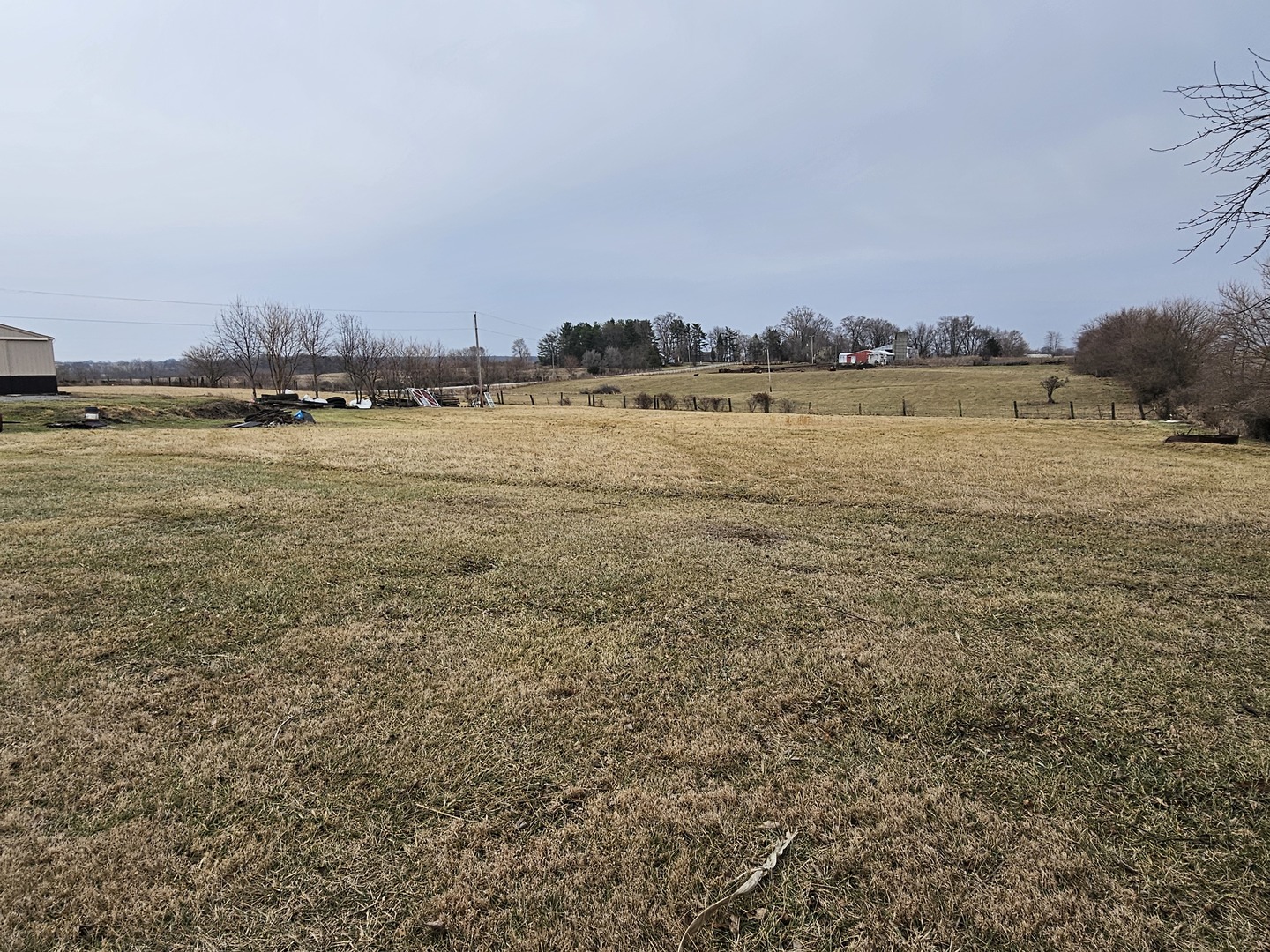 17954 E 10500n Road, Grant Park, IL 60940