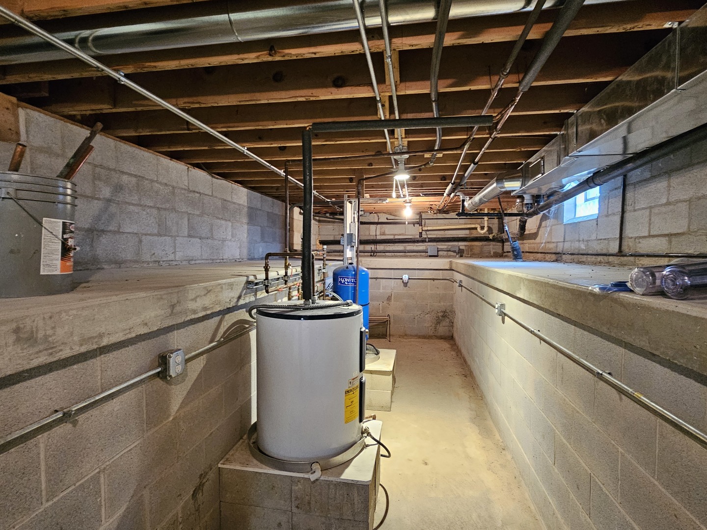 17954 E 10500n Road, Grant Park, IL 60940