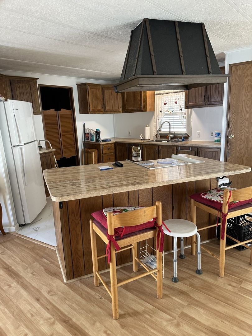 6801 S LaGrange Road #155, Hodgkins, IL 60525