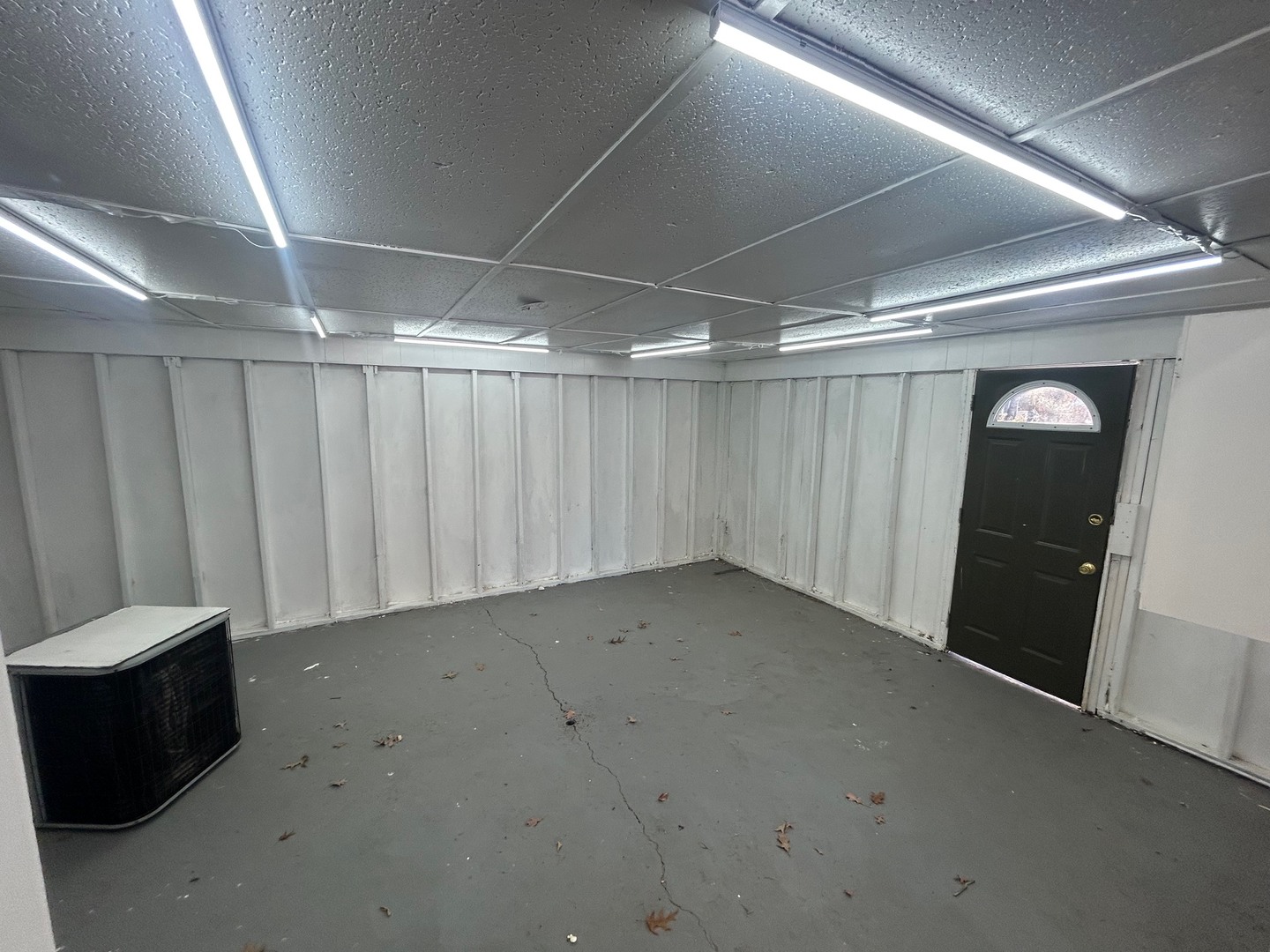 329 S Monterey Avenue, Villa Park, IL 60181