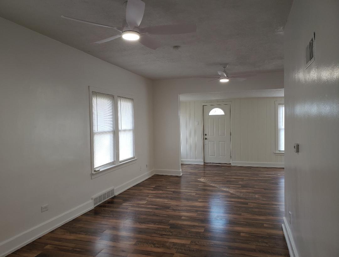 329 S Monterey Avenue, Villa Park, IL 60181