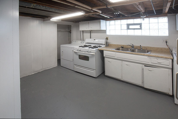 329 S Monterey Avenue, Villa Park, IL 60181