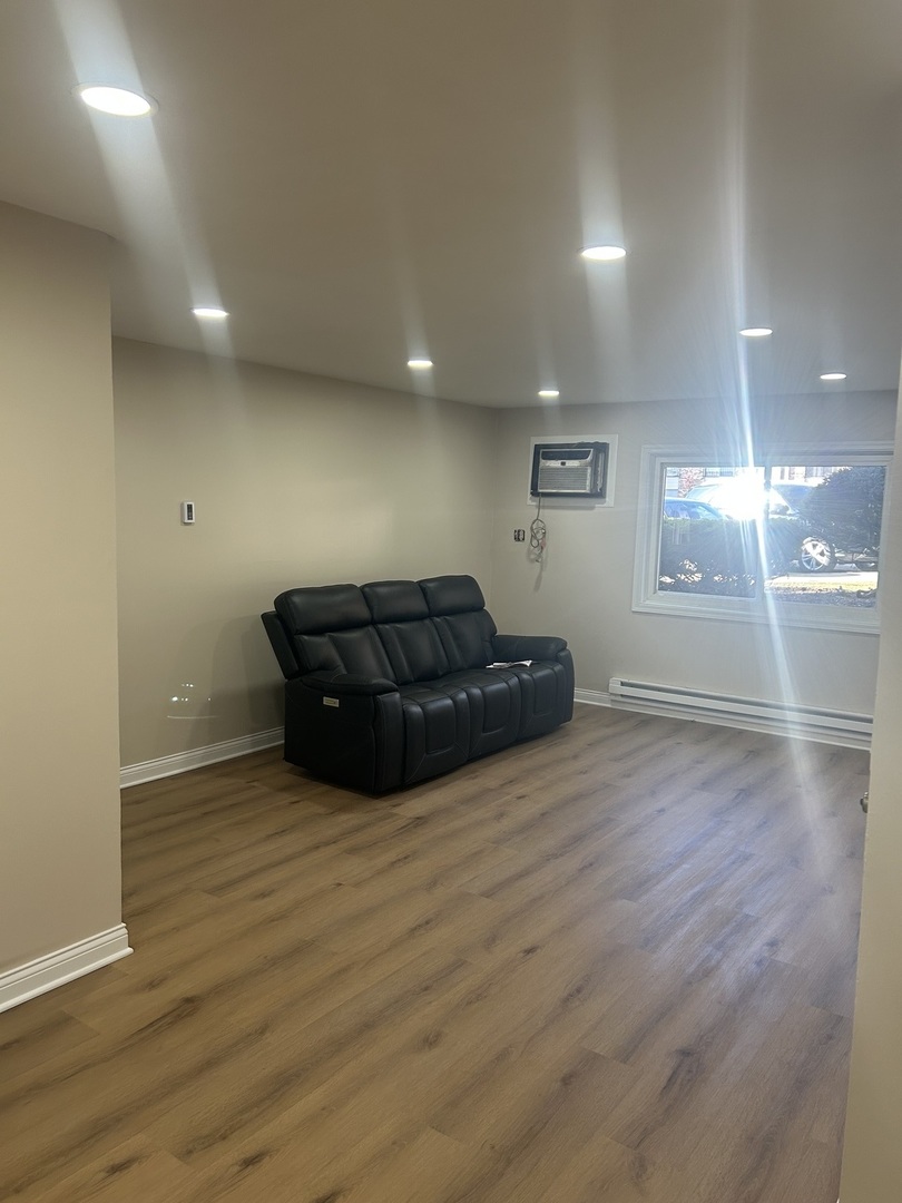 194 N Waters Edge Drive #102, Glendale Heights, IL 60139