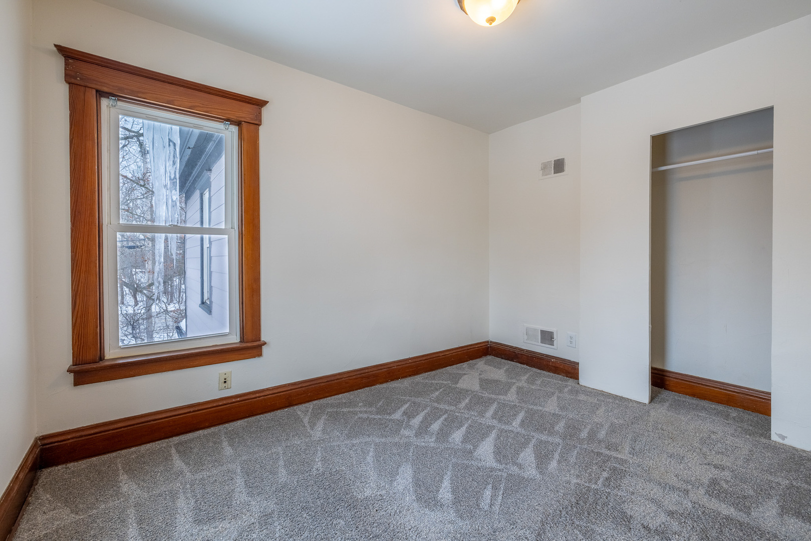 39520 N Kilbourne Road, Wadsworth, IL 60083