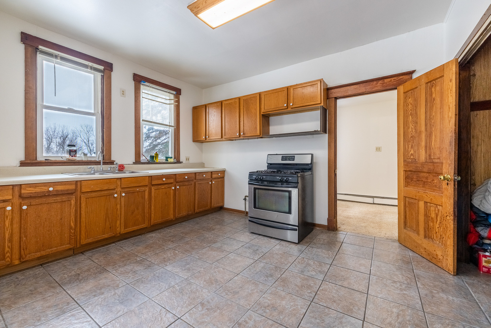 39520 N Kilbourne Road, Wadsworth, IL 60083