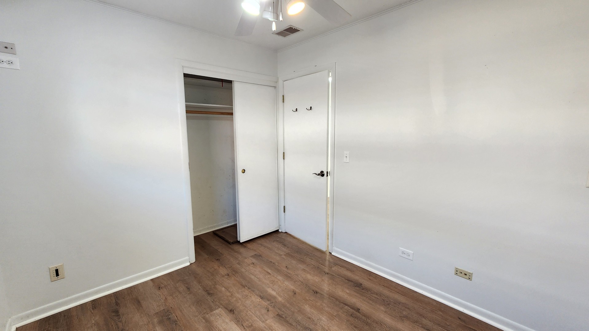 5440 Benton Avenue, Downers Grove, IL 60515